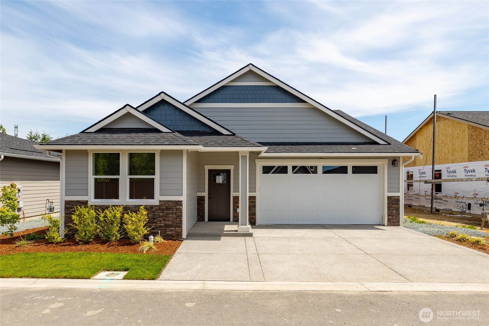 804 Parkland Loop