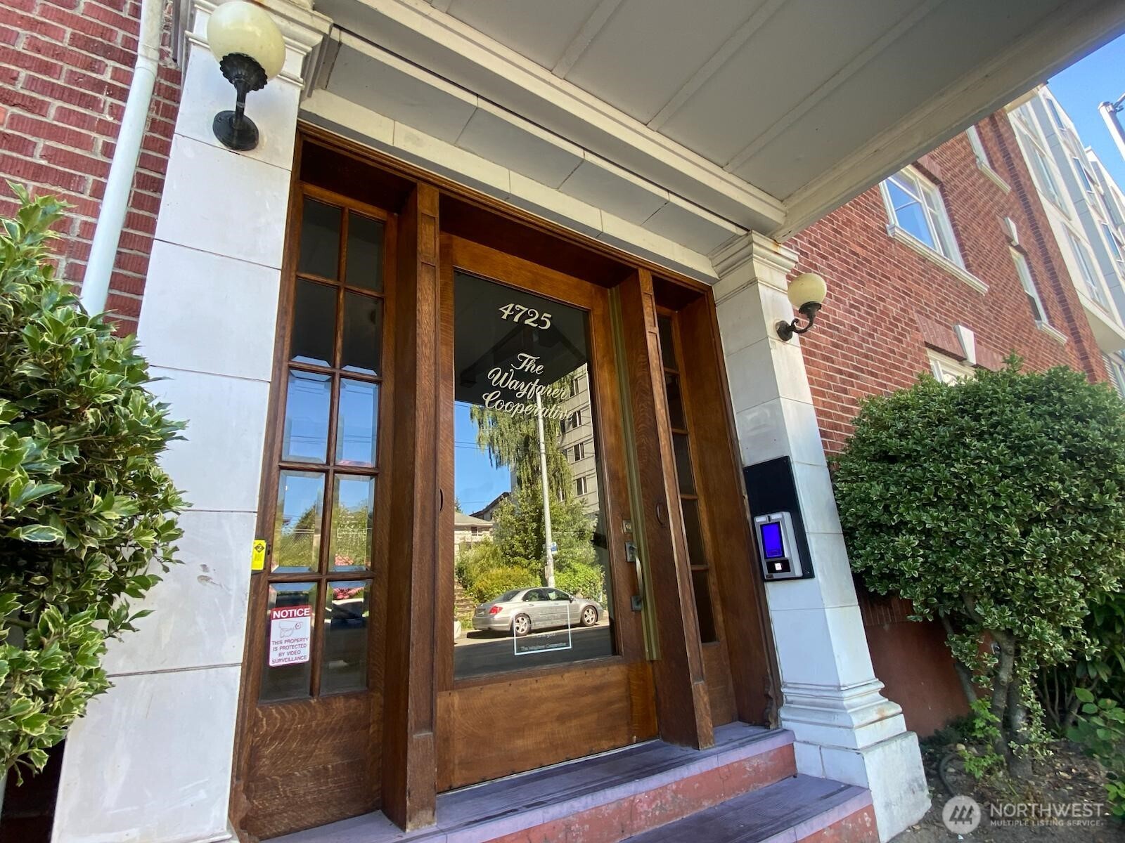 4725 15th Avenue NE #14