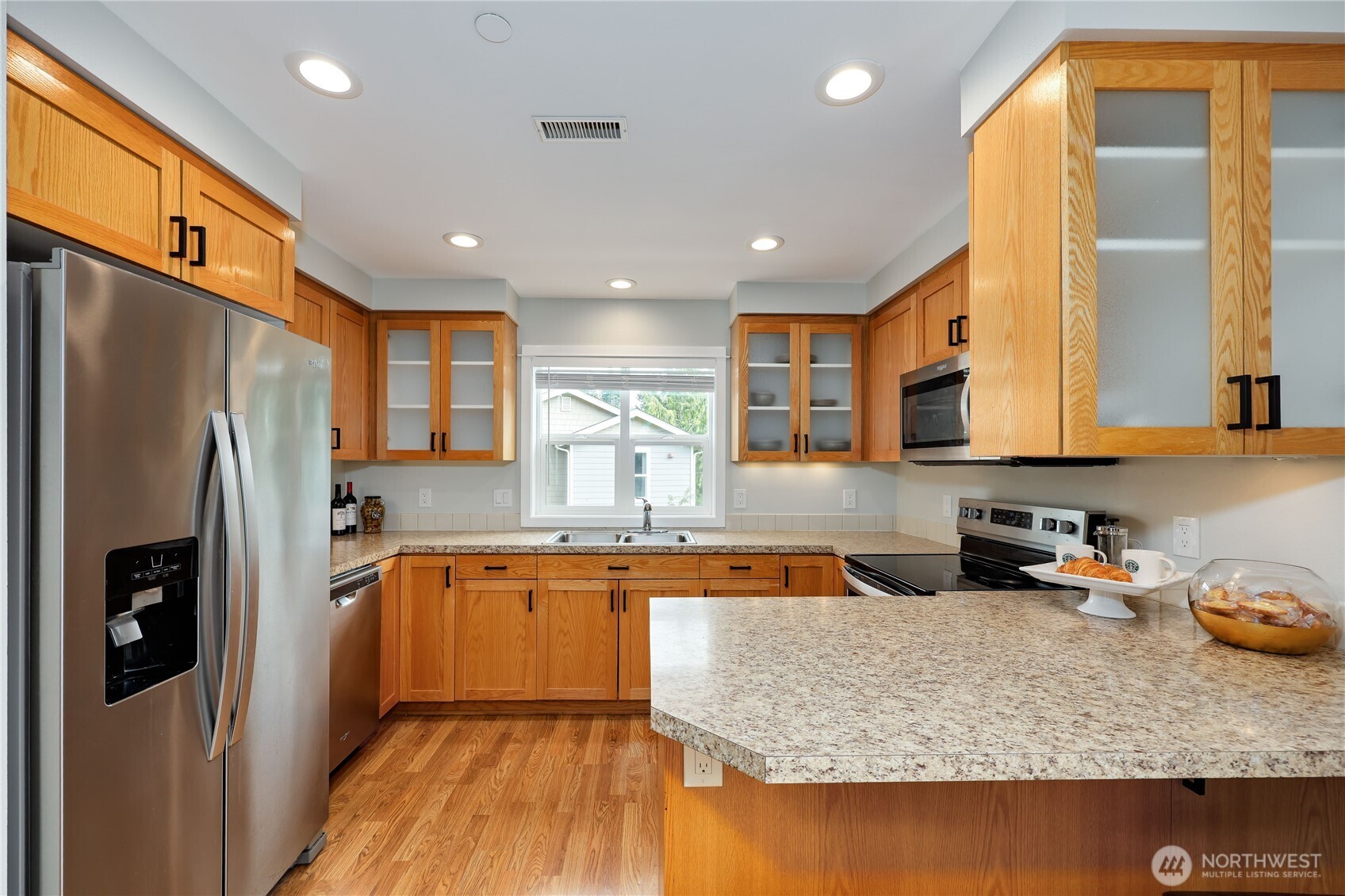7701 Beacon Place NE #103