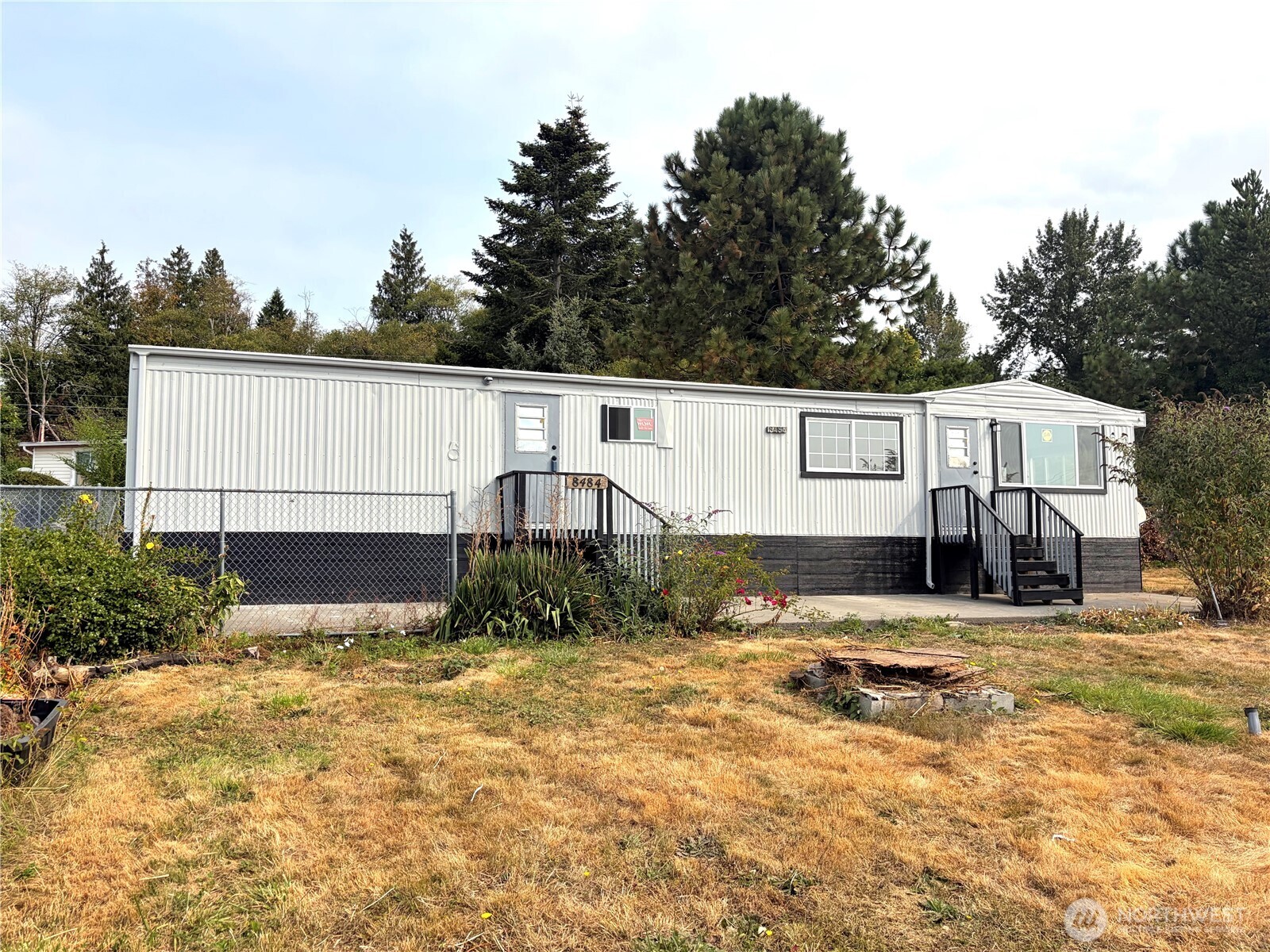 8484 Alder Way