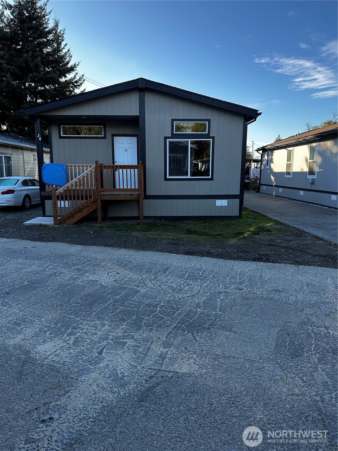 10302 LAKEVIEW Avenue SW #26