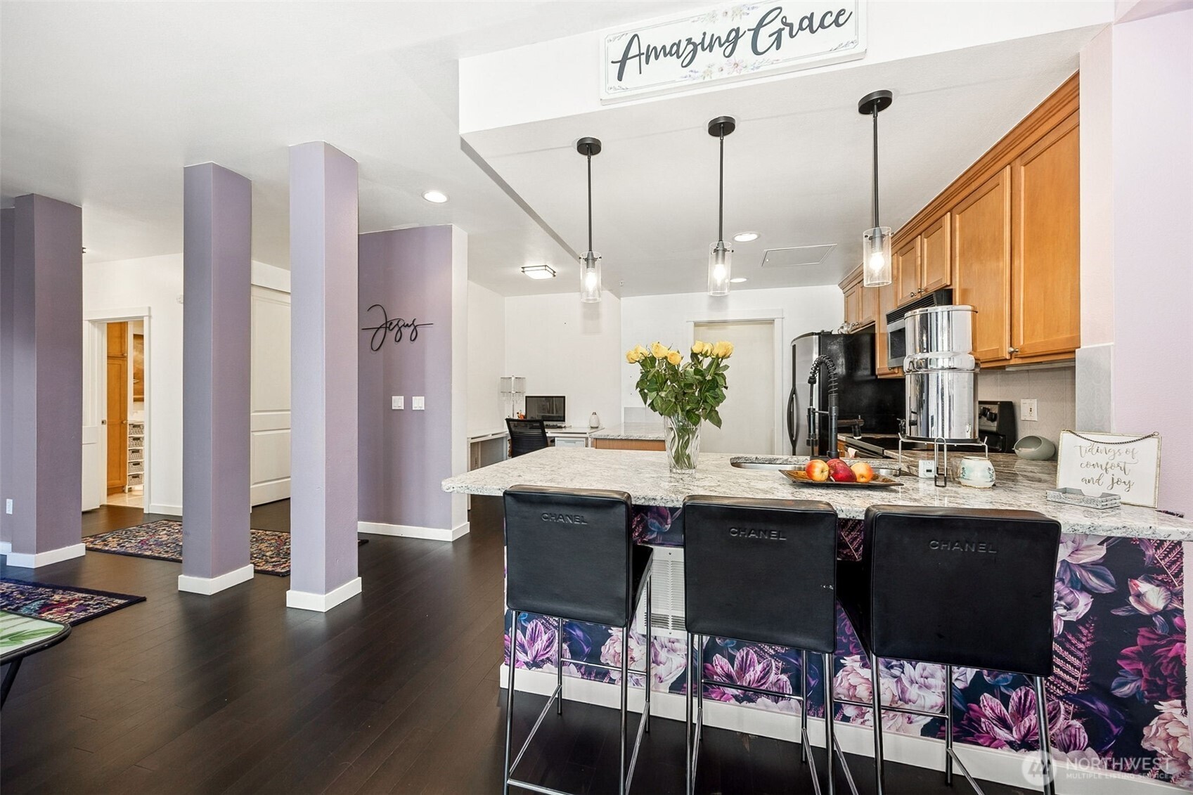 55 Williams Avenue S #209