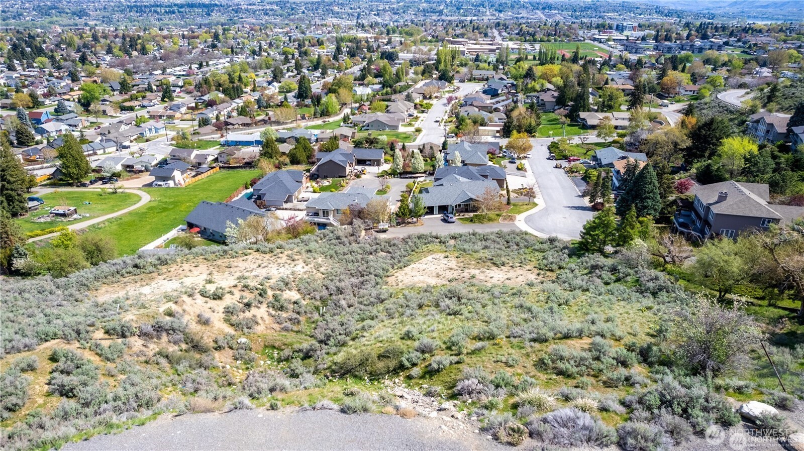 1530 Skyline Drive