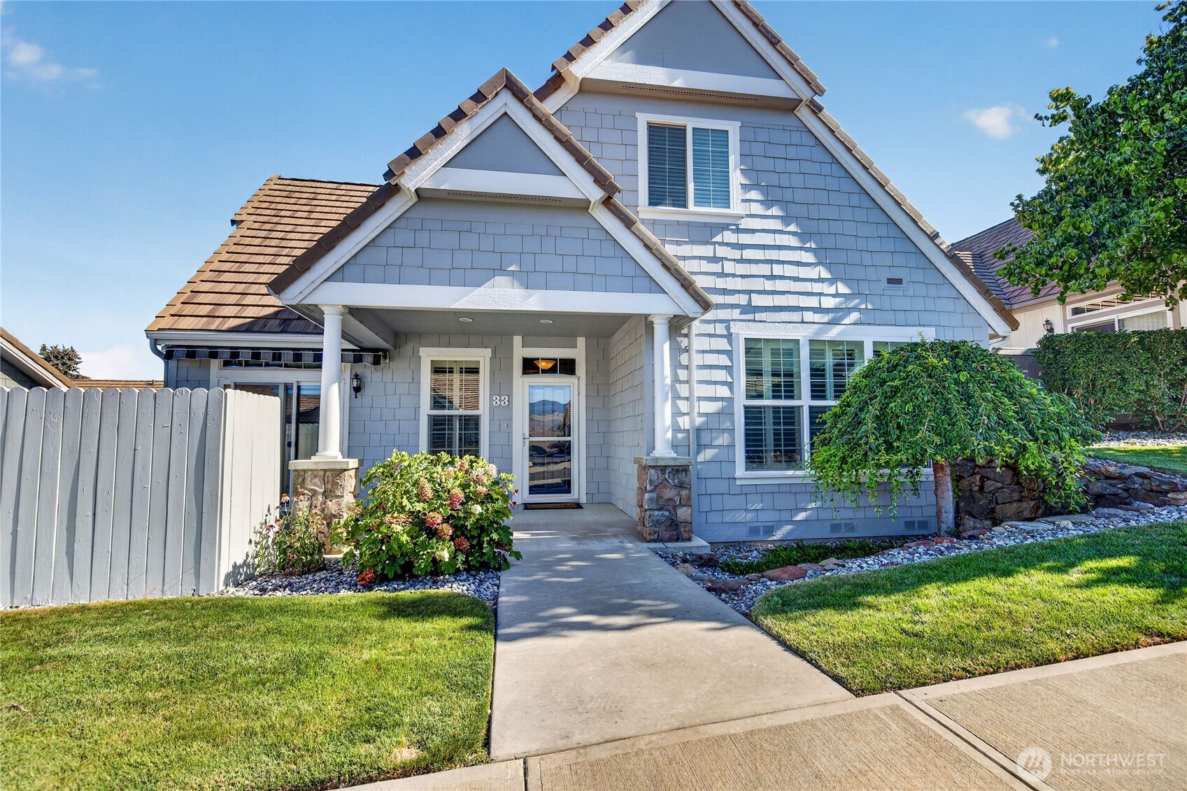 1494 Eastmont Avenue #33