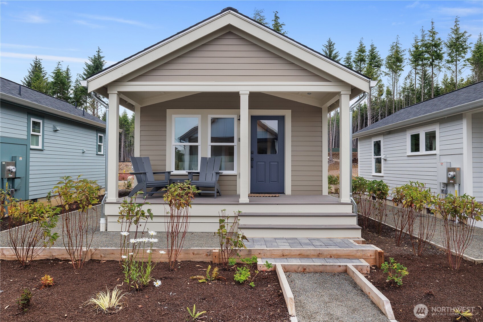 22 Bungalow Loop