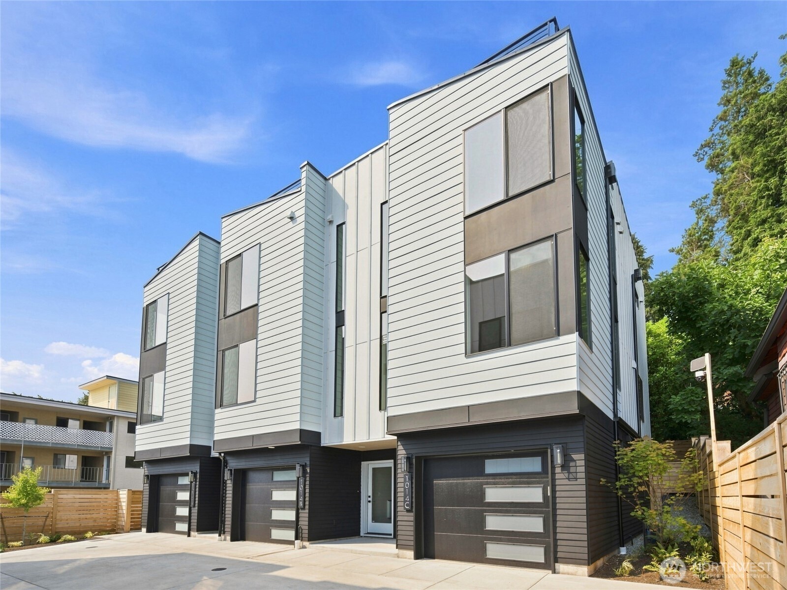 1014 B NE 70th Street
