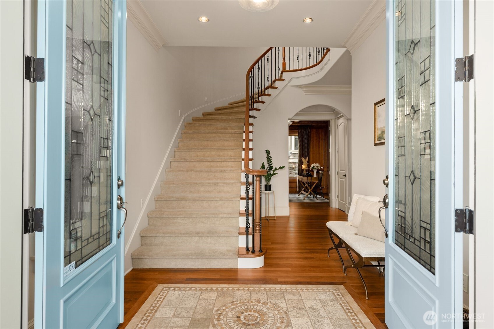 410 8th Avenue W