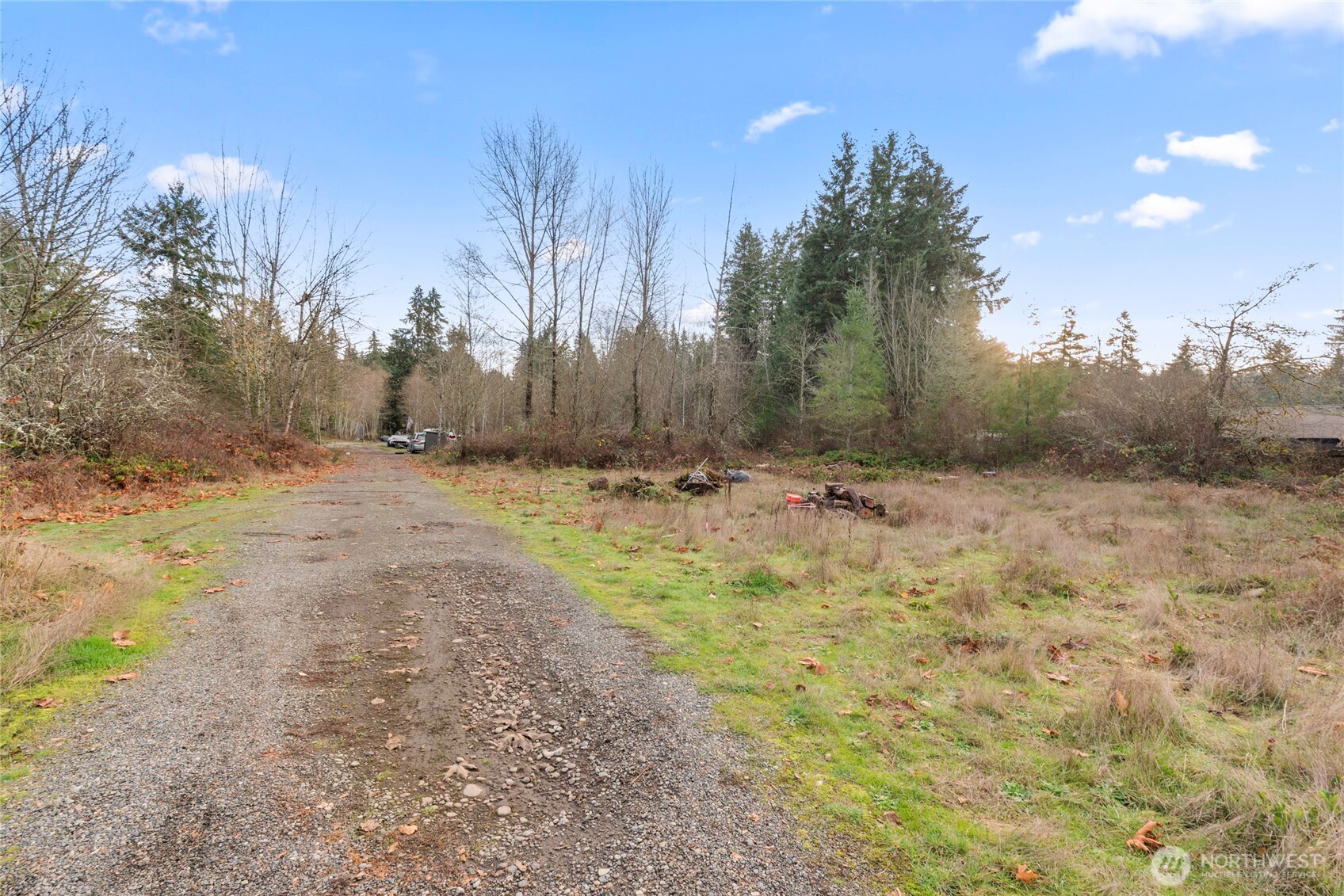 9115 Old Hwy 99 SE