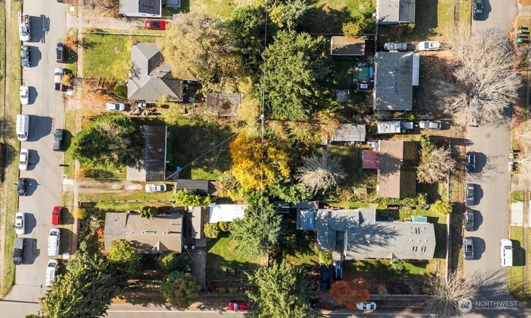 190 XX 10th (Assemblage) Avenue NE