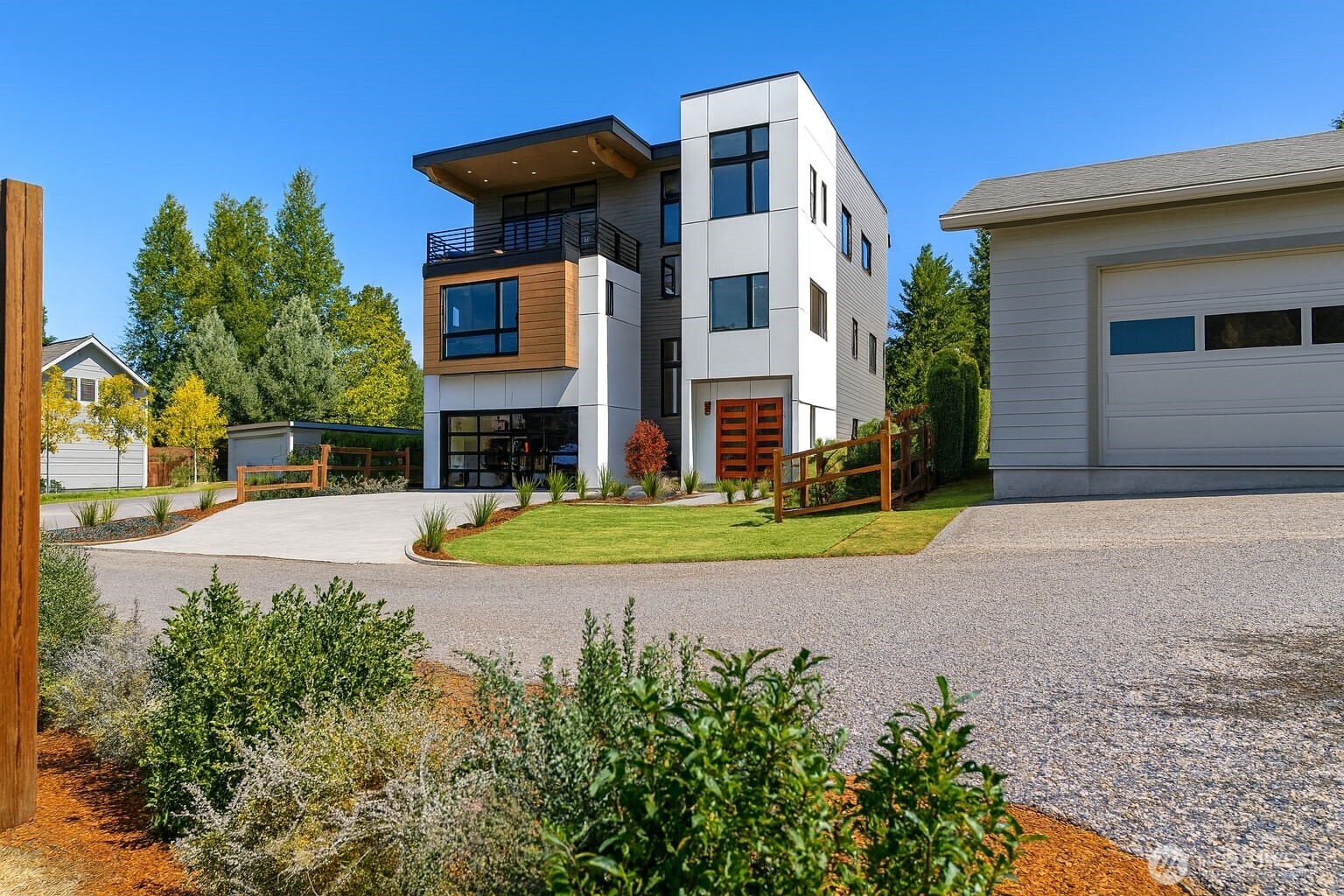 711 Poplar Drive