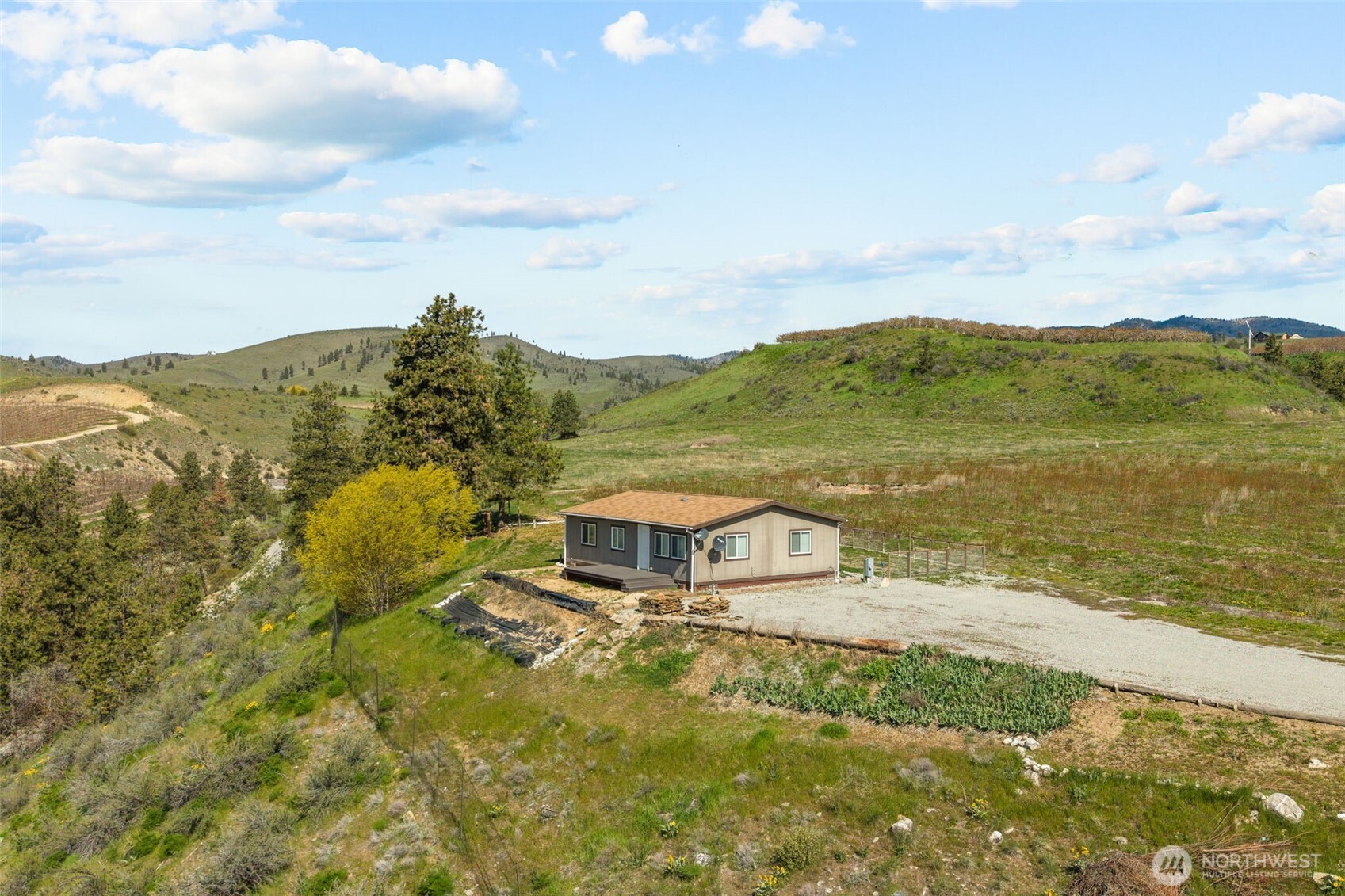 565 Boyd Loop Rd