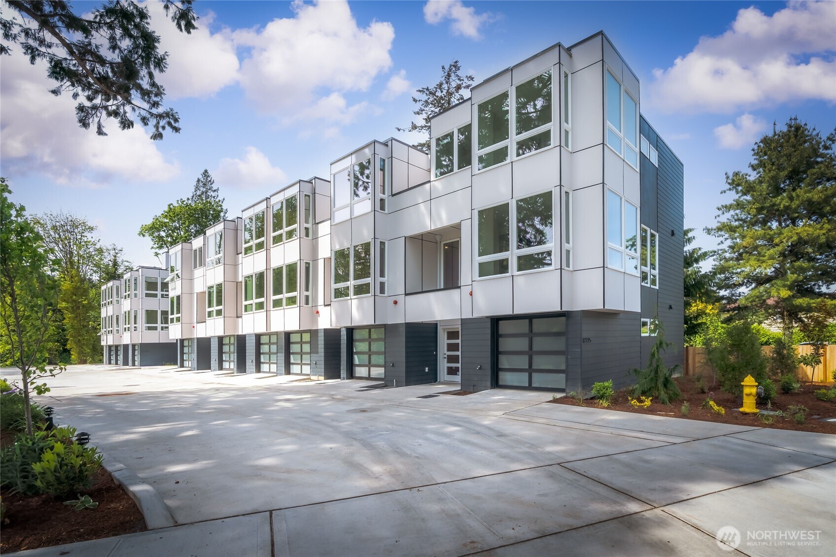 12225 Roseberg Avenue S #9