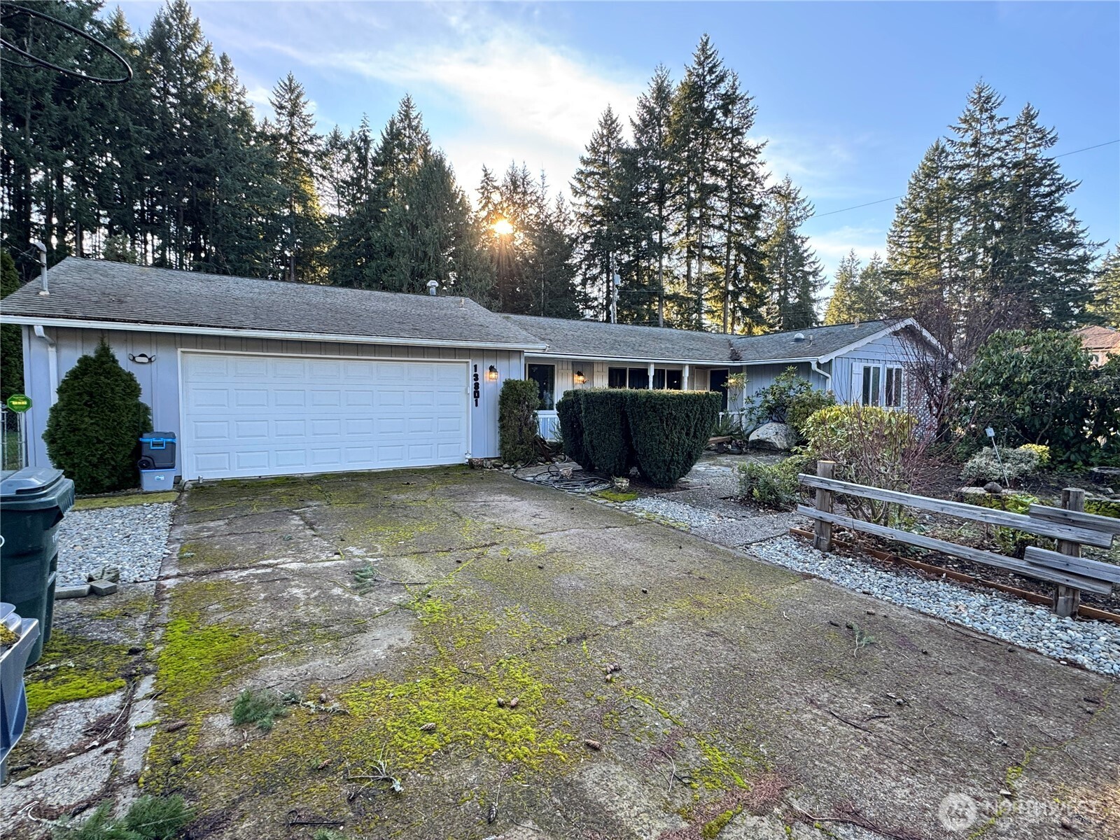 13801 Dana Lane E