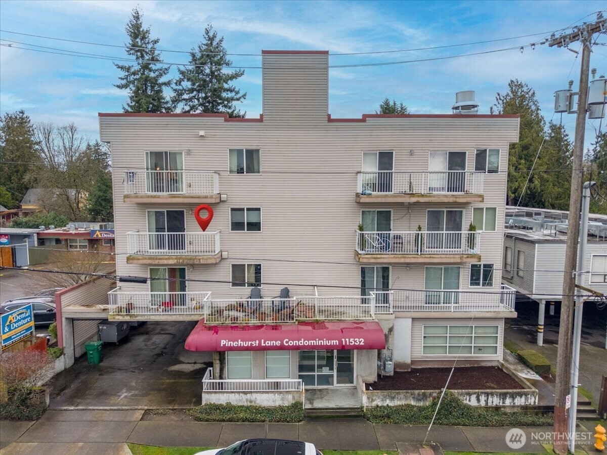 11532 15th Avenue NE #301