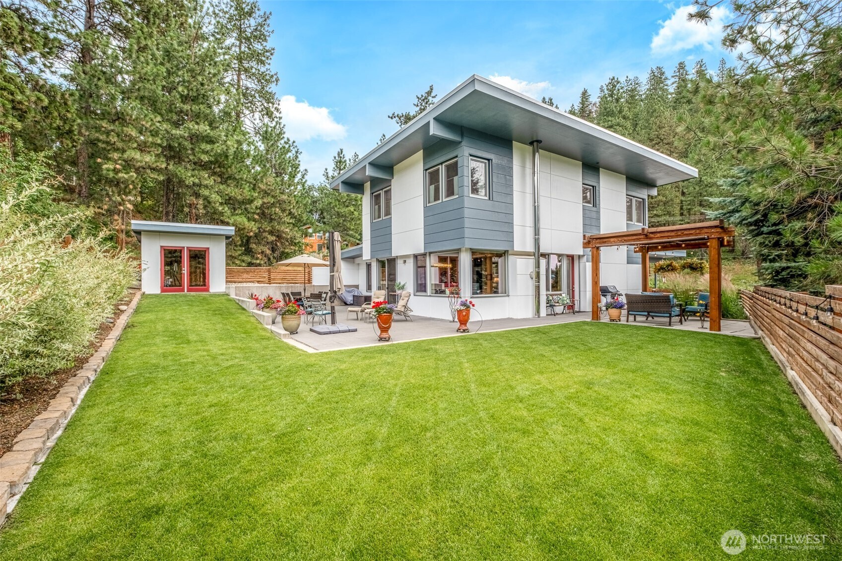 10202 Titus