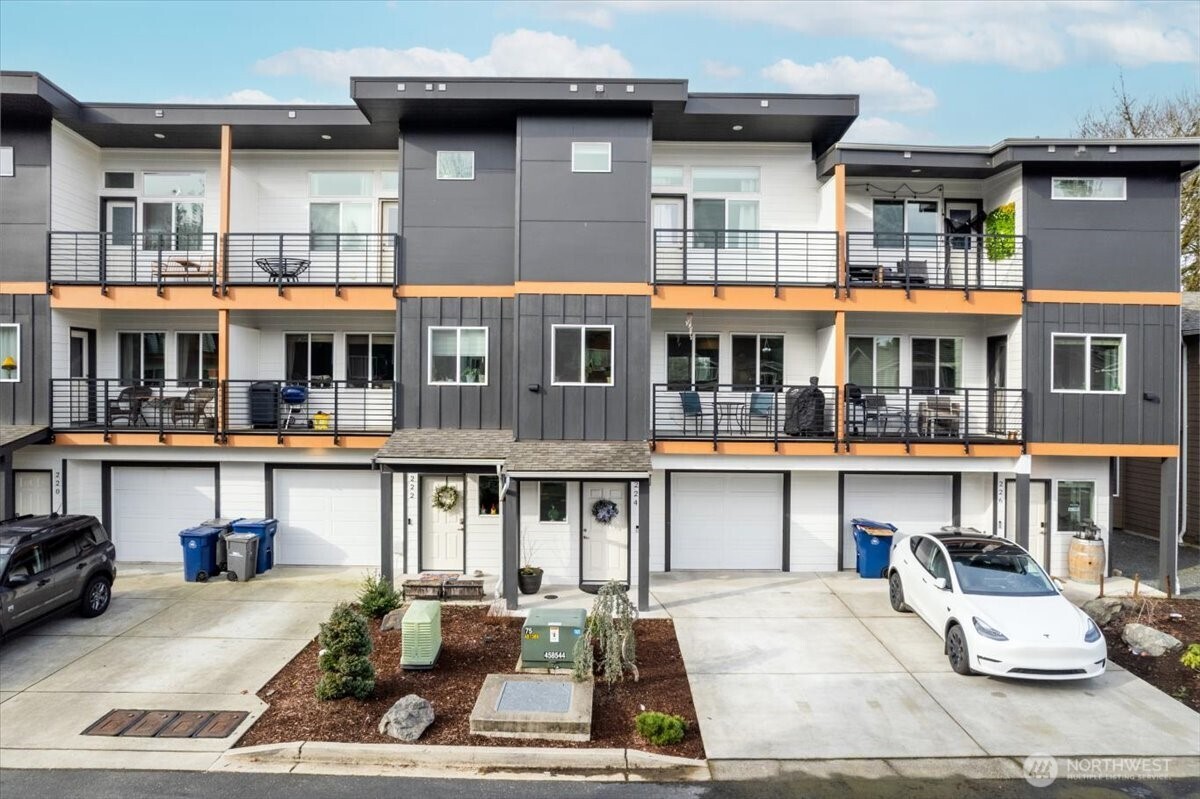 224 Raybird Avenue
