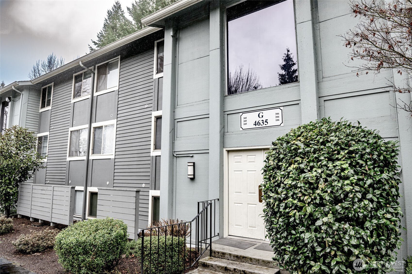 4635 W Lake Sammamish Parkway SE #G305