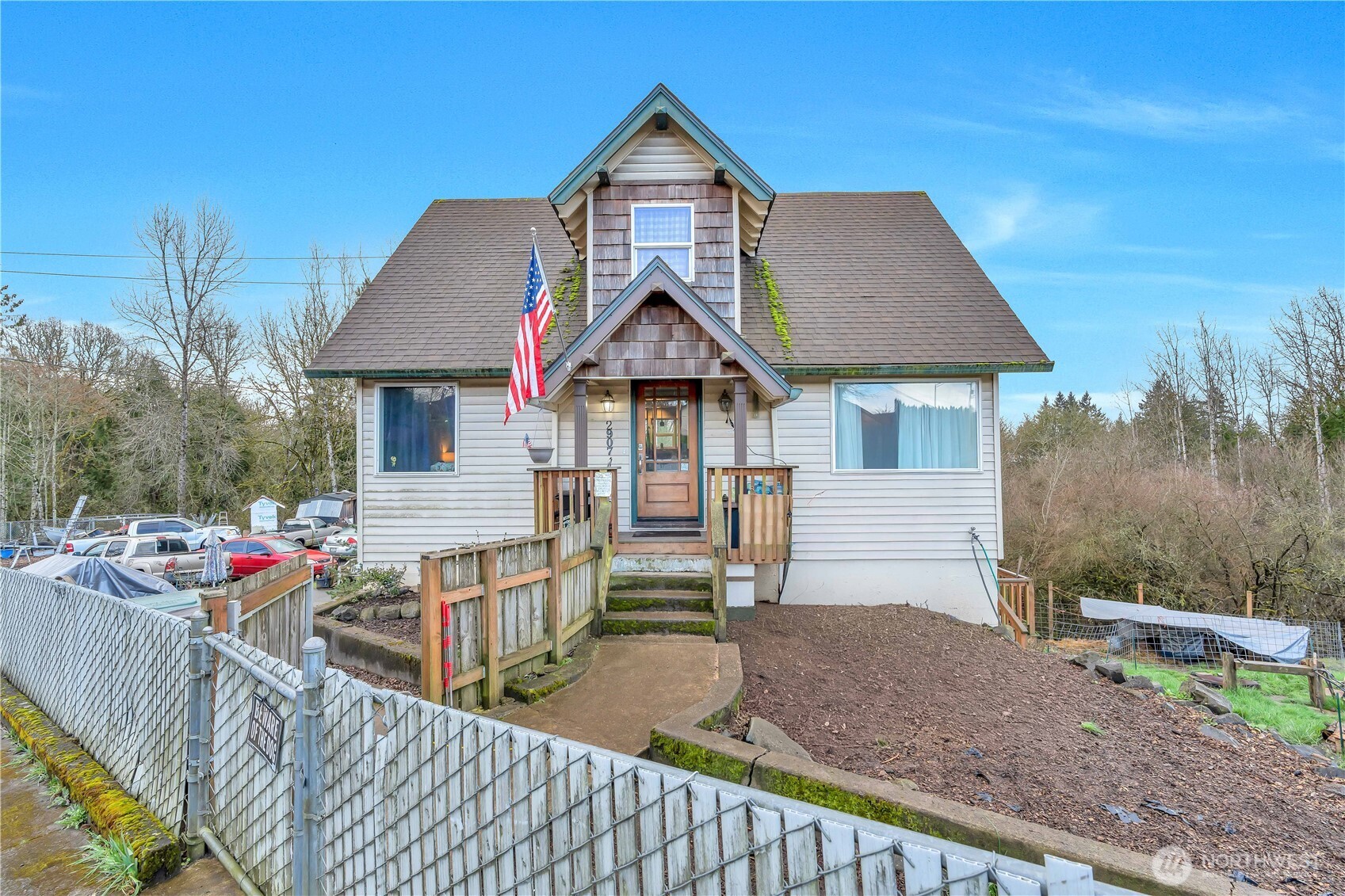2907 COLUMBIA HEIGHTS Road