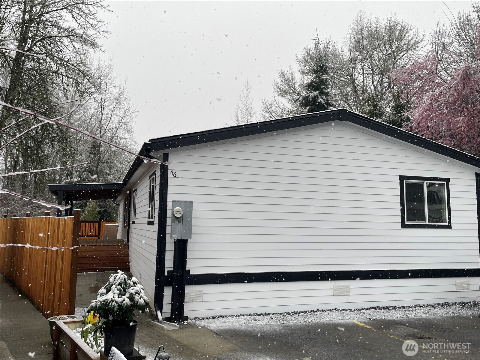 827 West Valley Highway #46