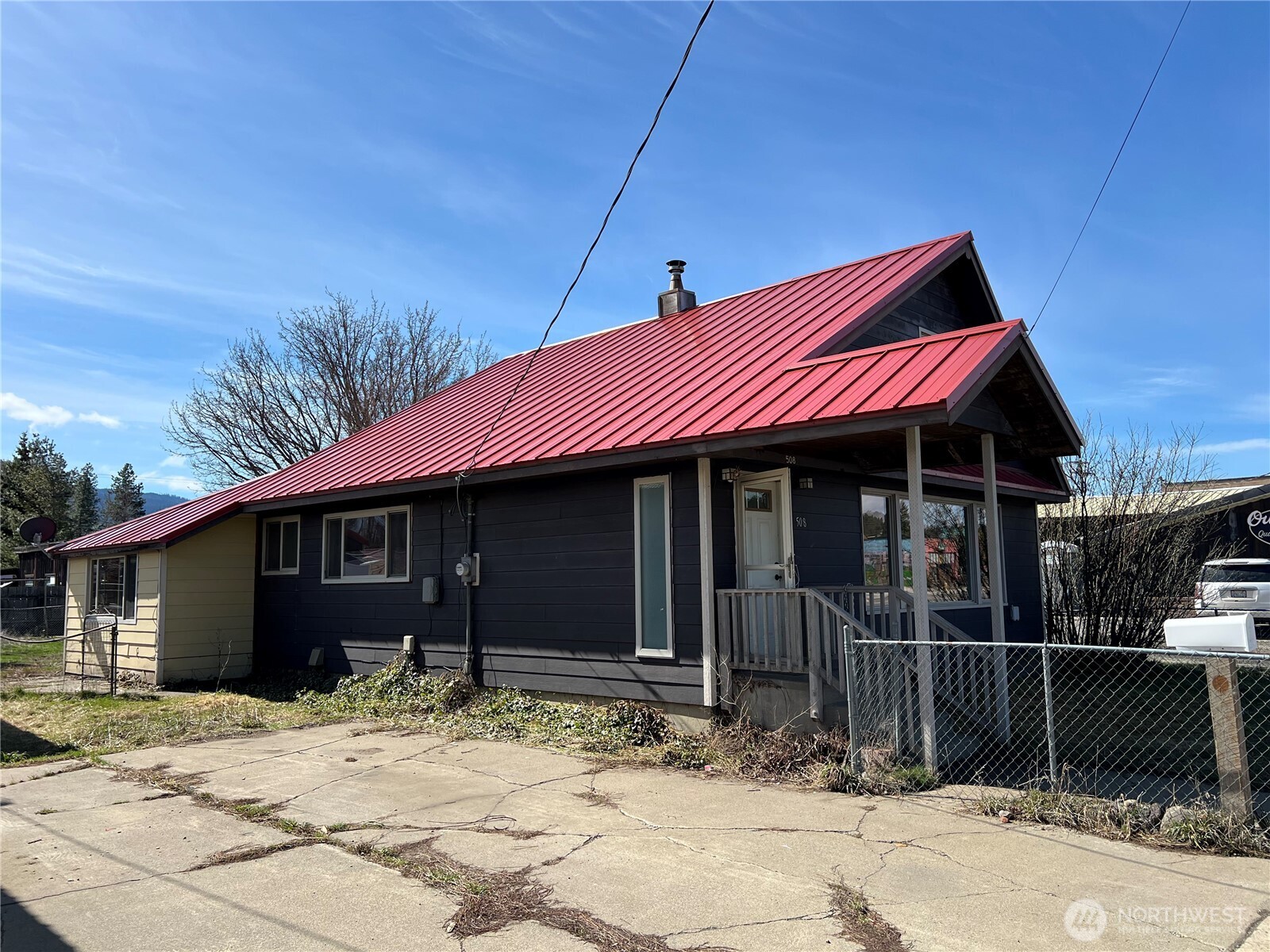 508 E First Street