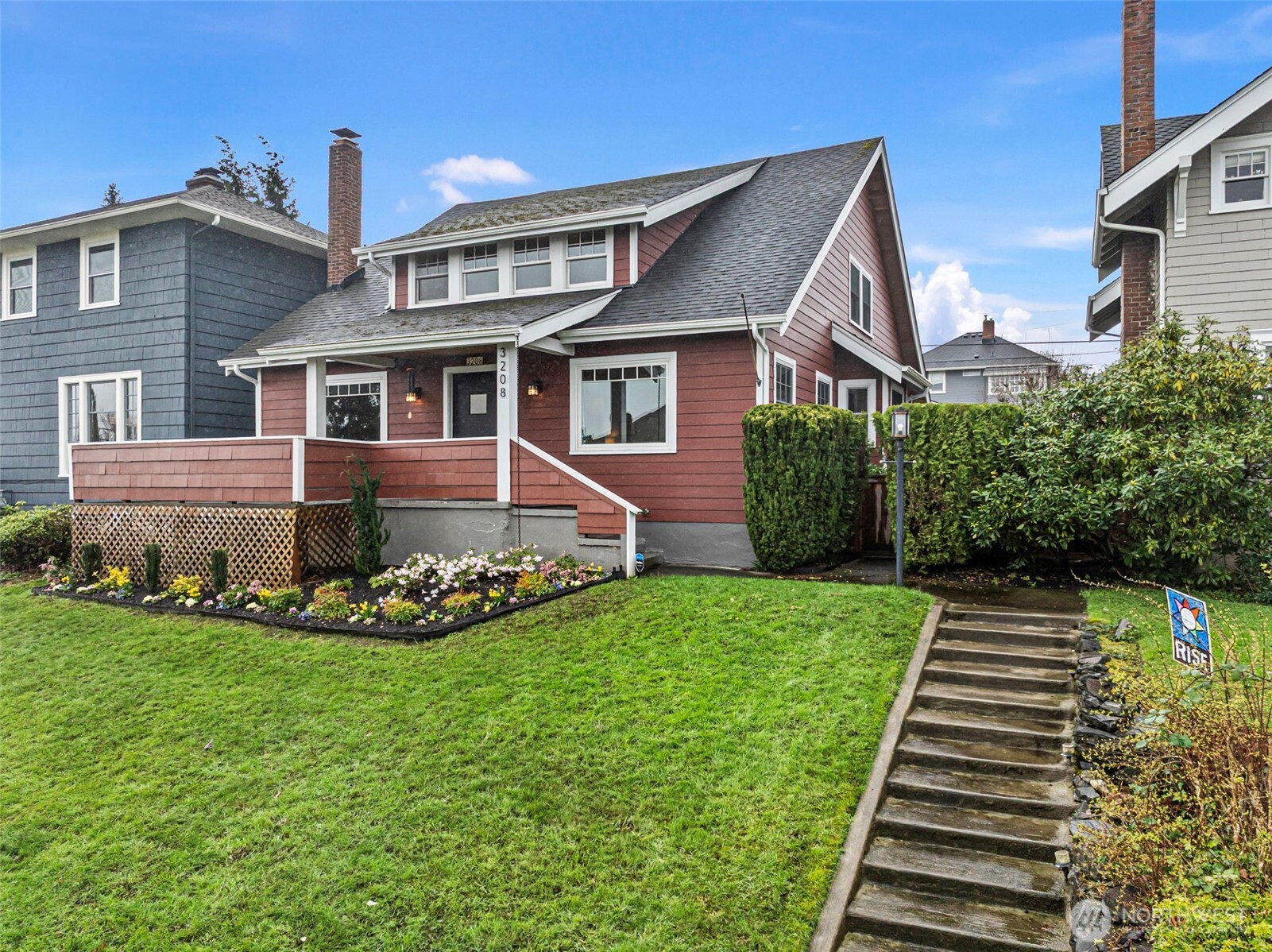 3208 N 30th Street