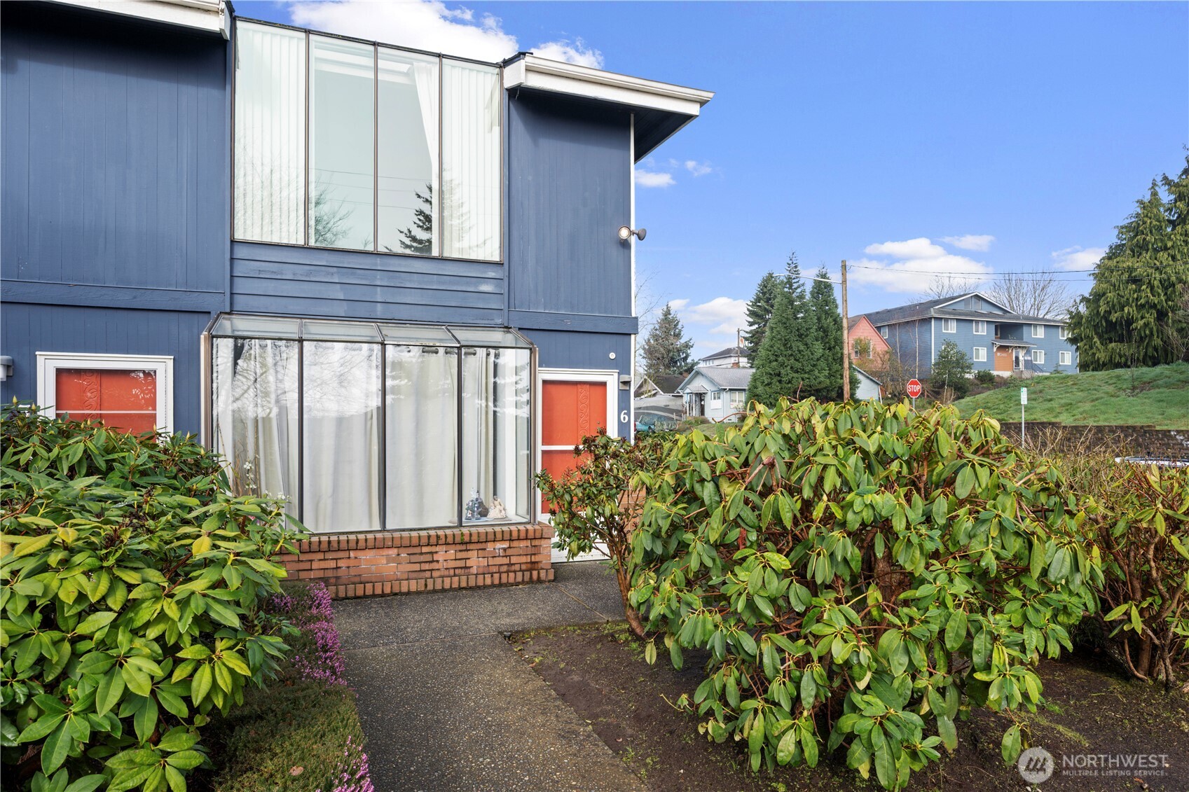 3401 Oaks Avenue #6