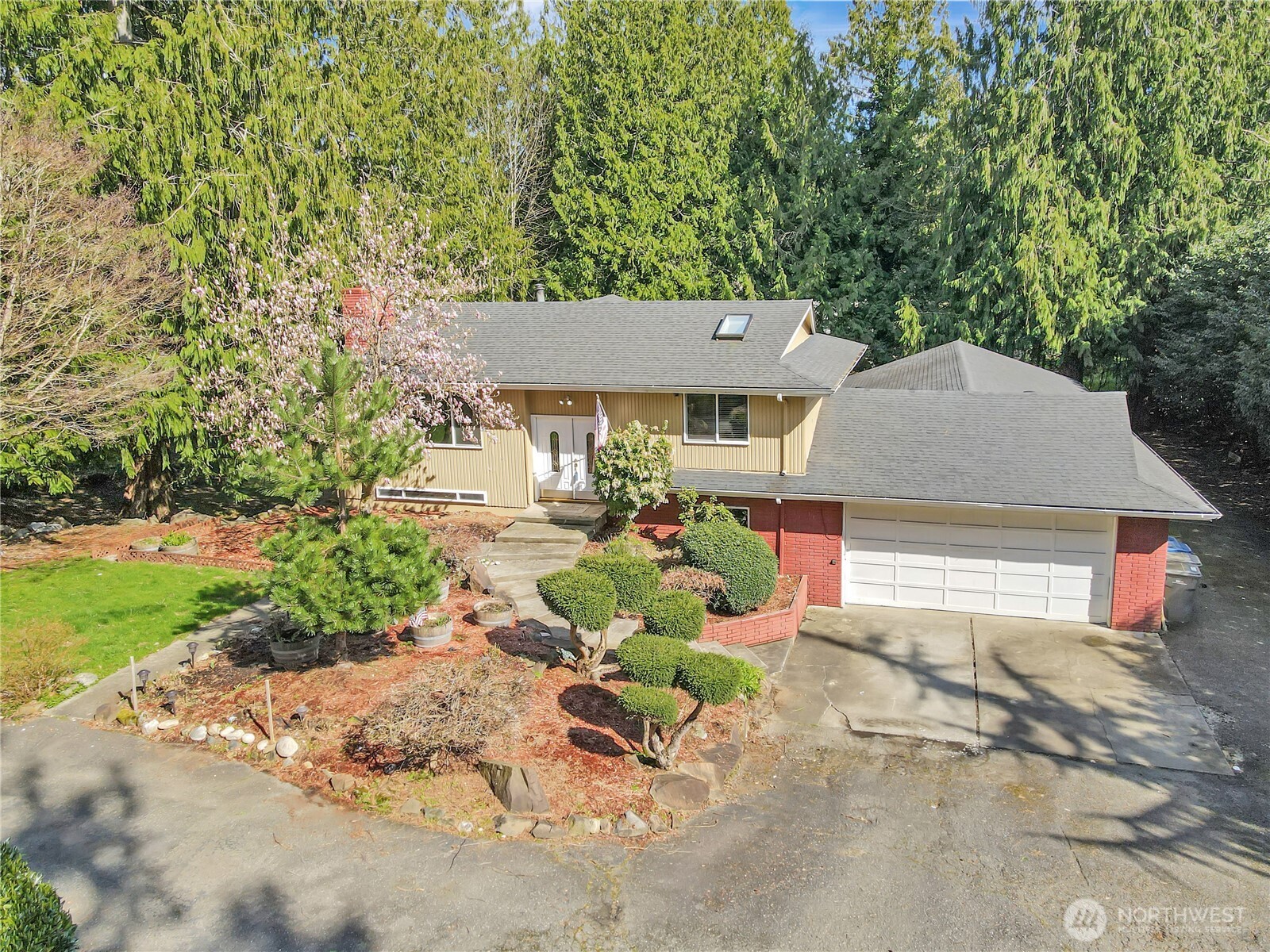 12001 Robinhood Lane