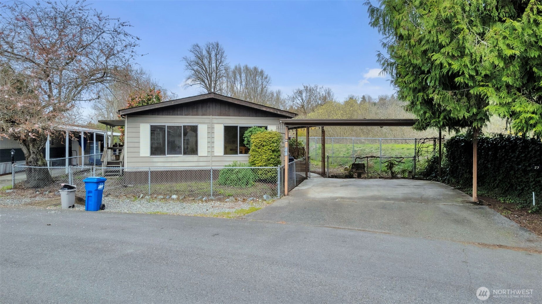 1510 Maple Lane #27
