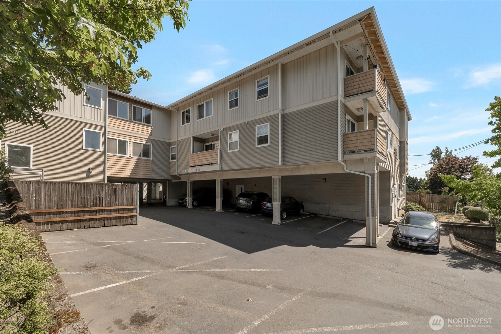 11424 1st Avenue S #103