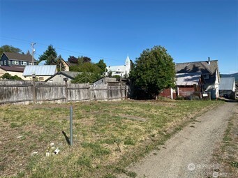 200 E Arizona Avenue