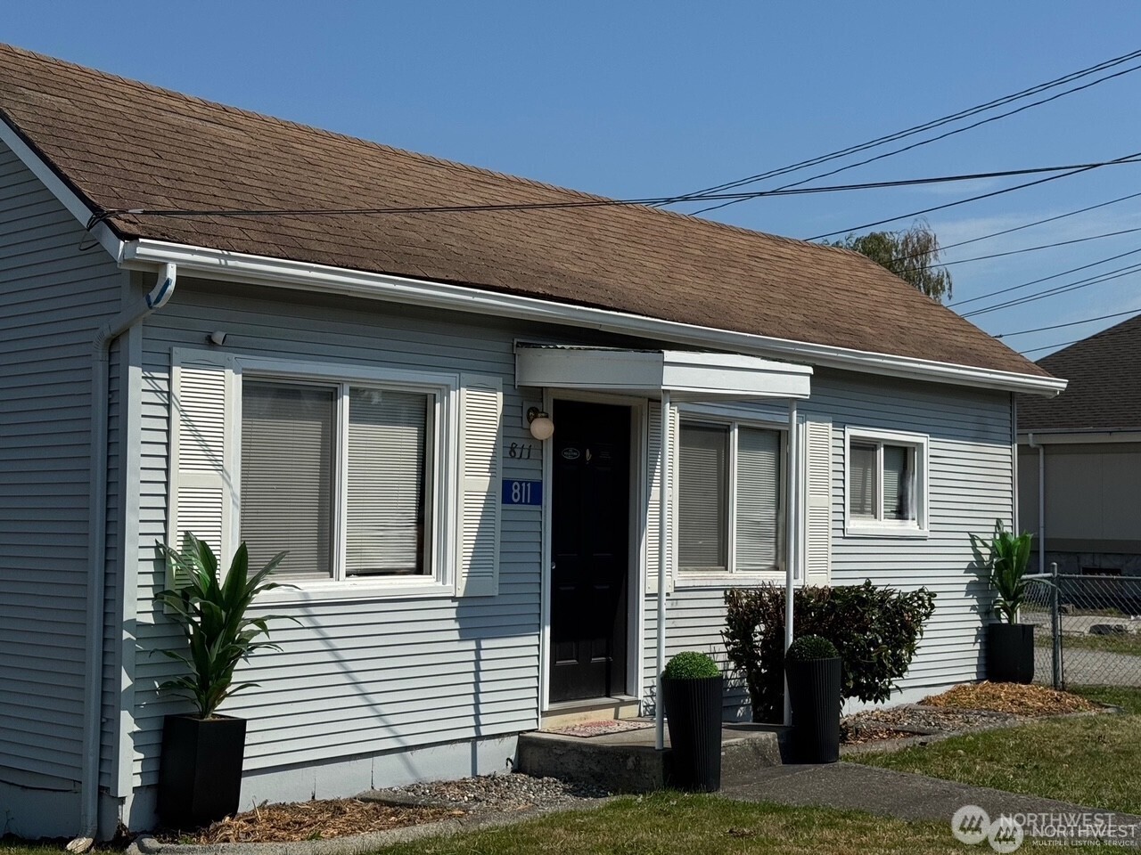 811 & 813 E Fairhaven Avenue