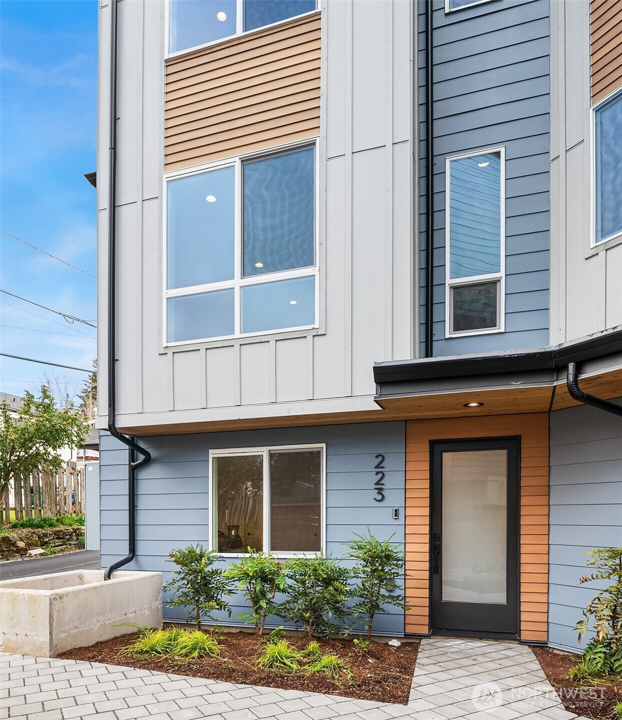 219 NE 75th Street