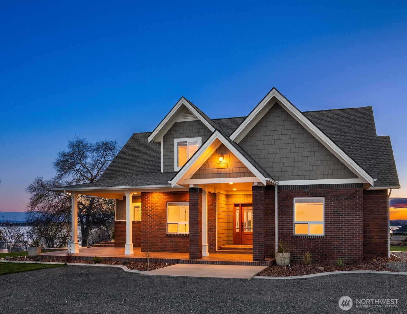 2762 Elgin Road NE