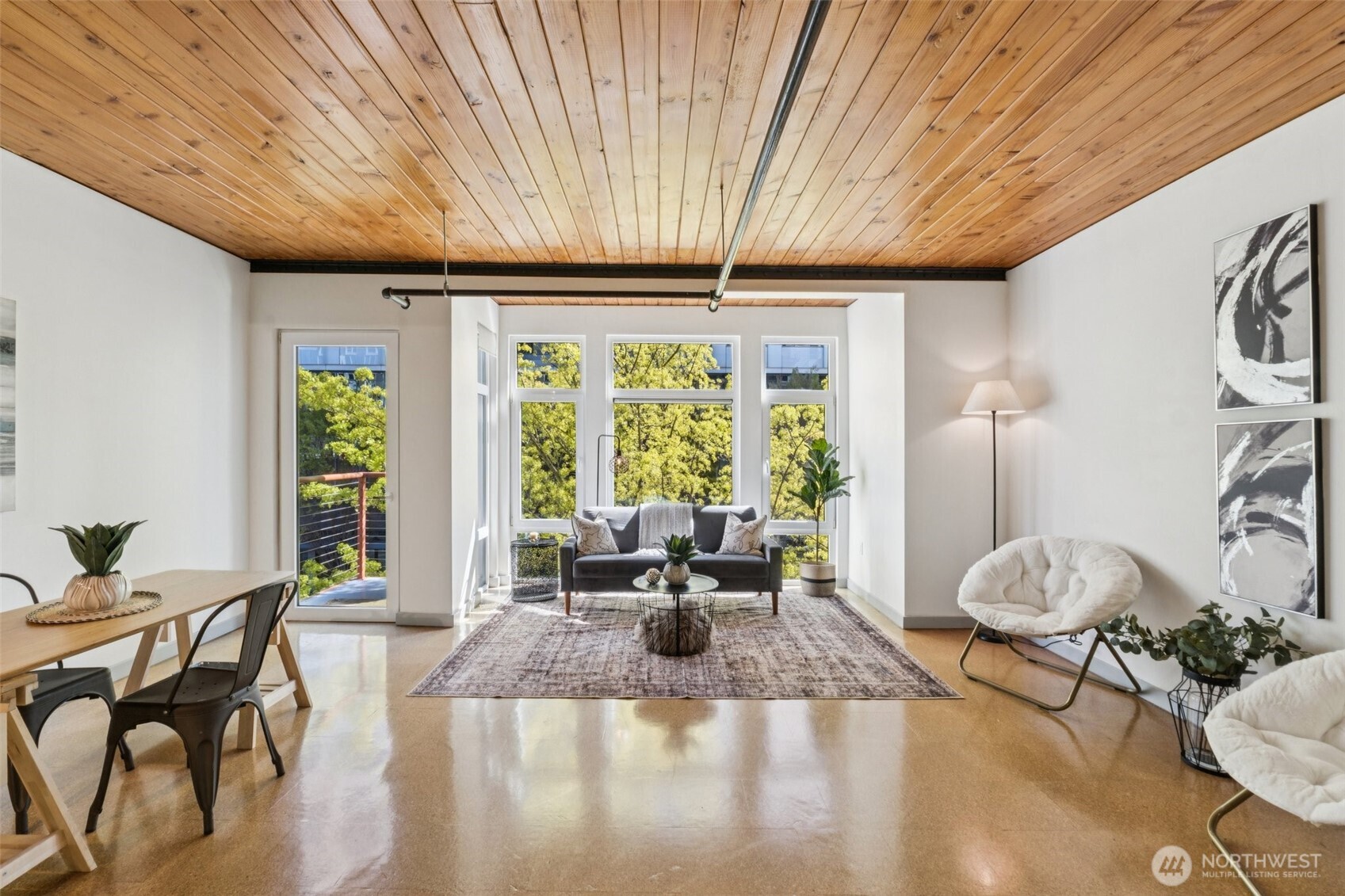 401 9th Avenue N #201