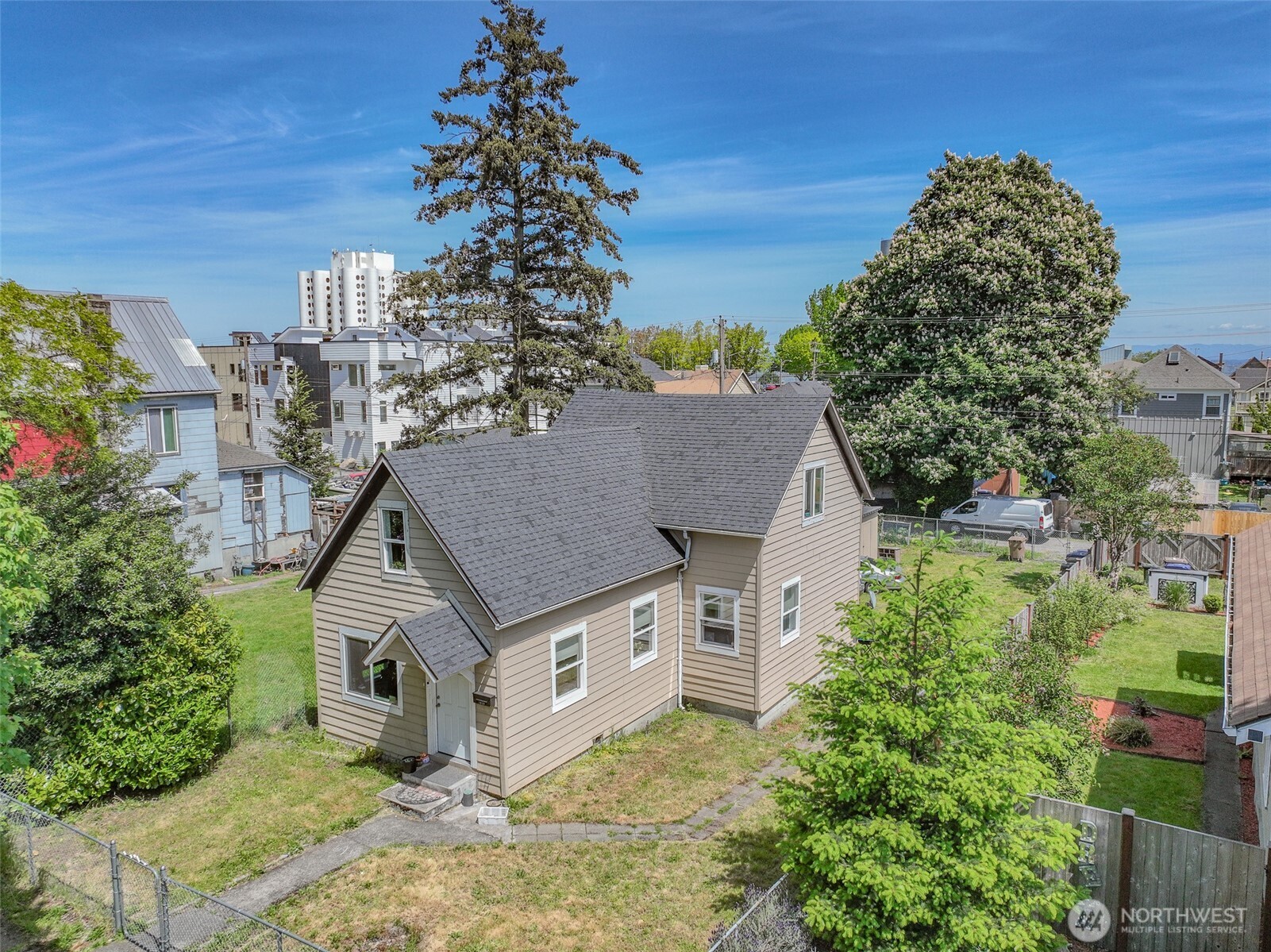 1939 S L Street
