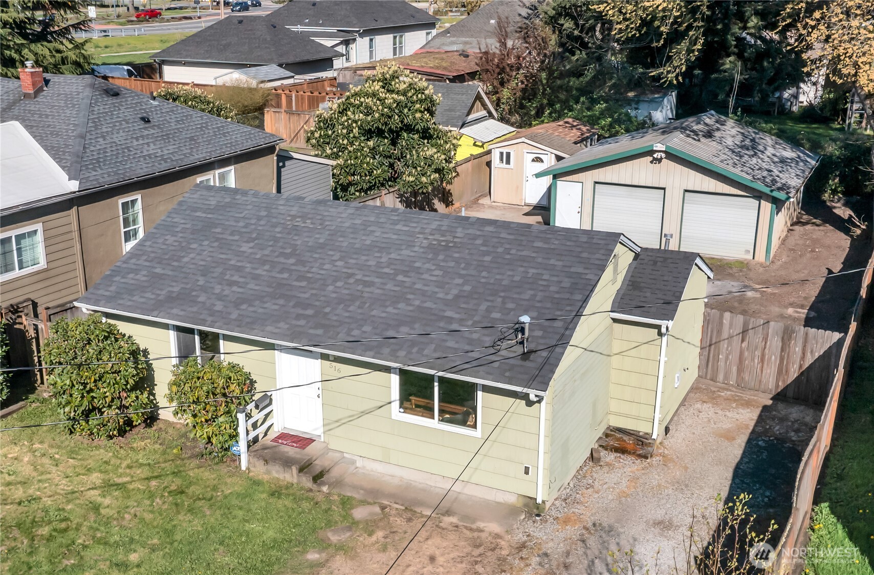 516 6th Ave S