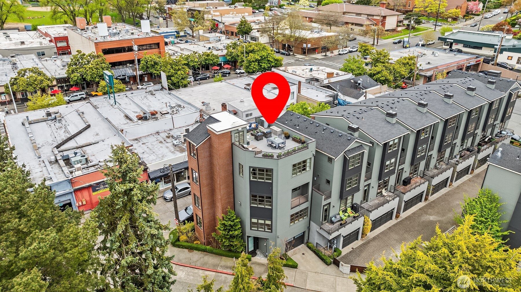 3215 W Lynn Street