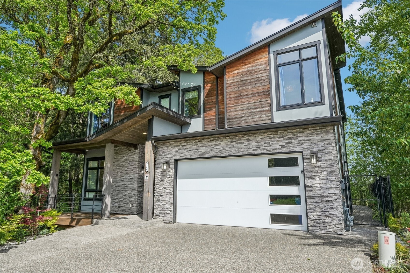 9500 NE 111th Street