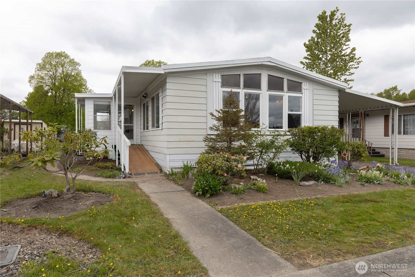 2725 E Fir Street #112
