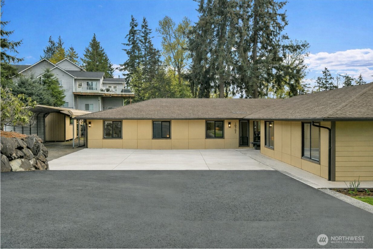 10702 SE 318th Place