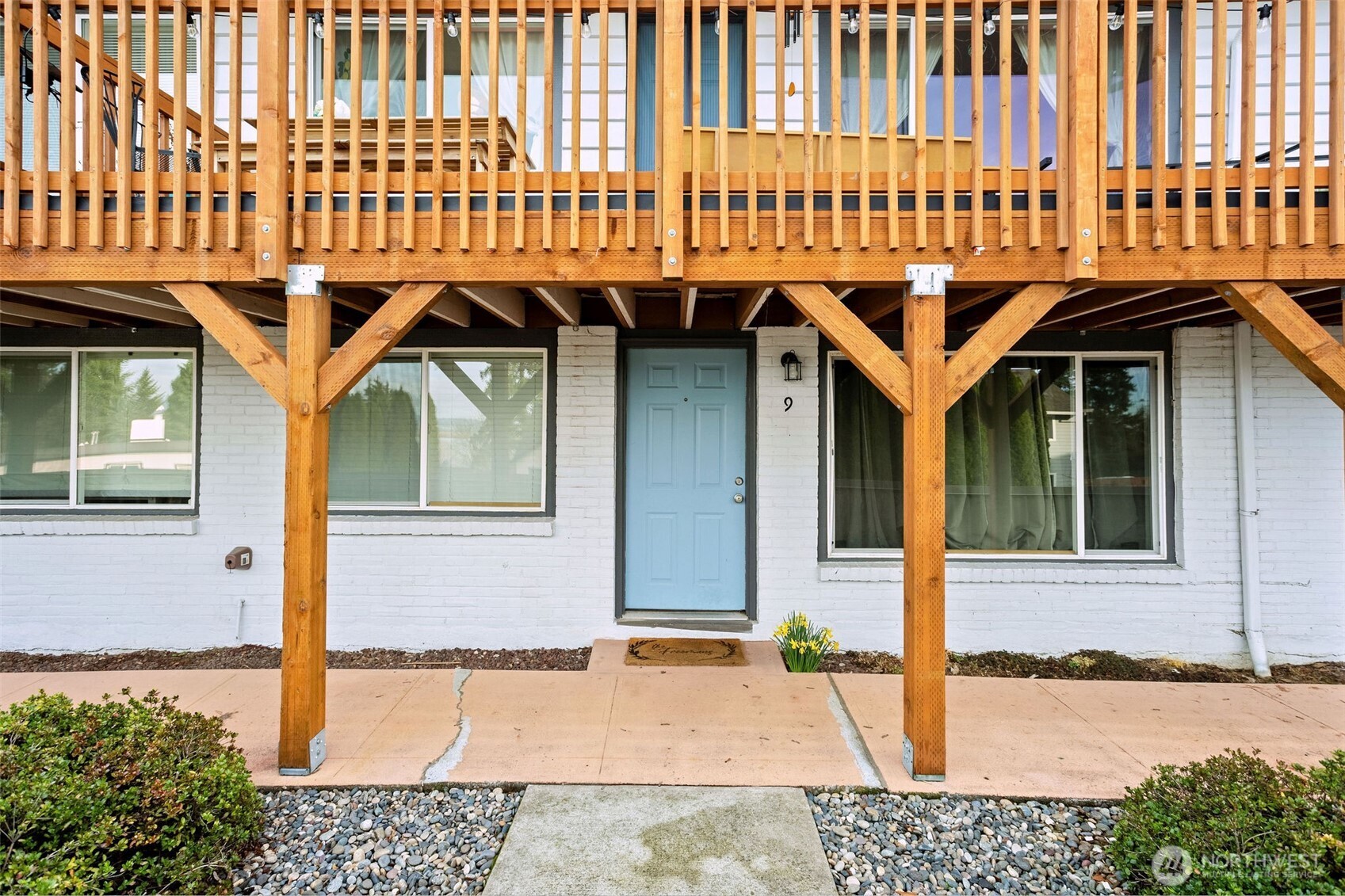 2102 NW Kelly Drive #9