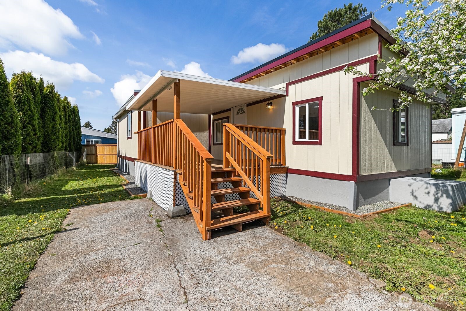 2392 Douglas Road #19