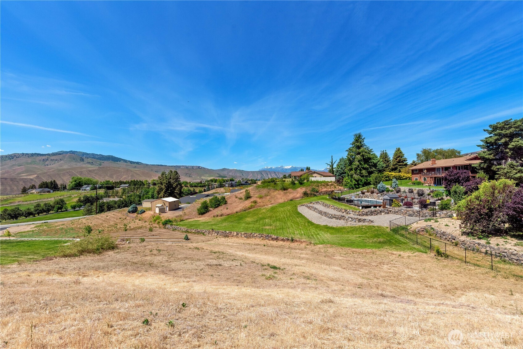 443 W Rolling Hills Lane