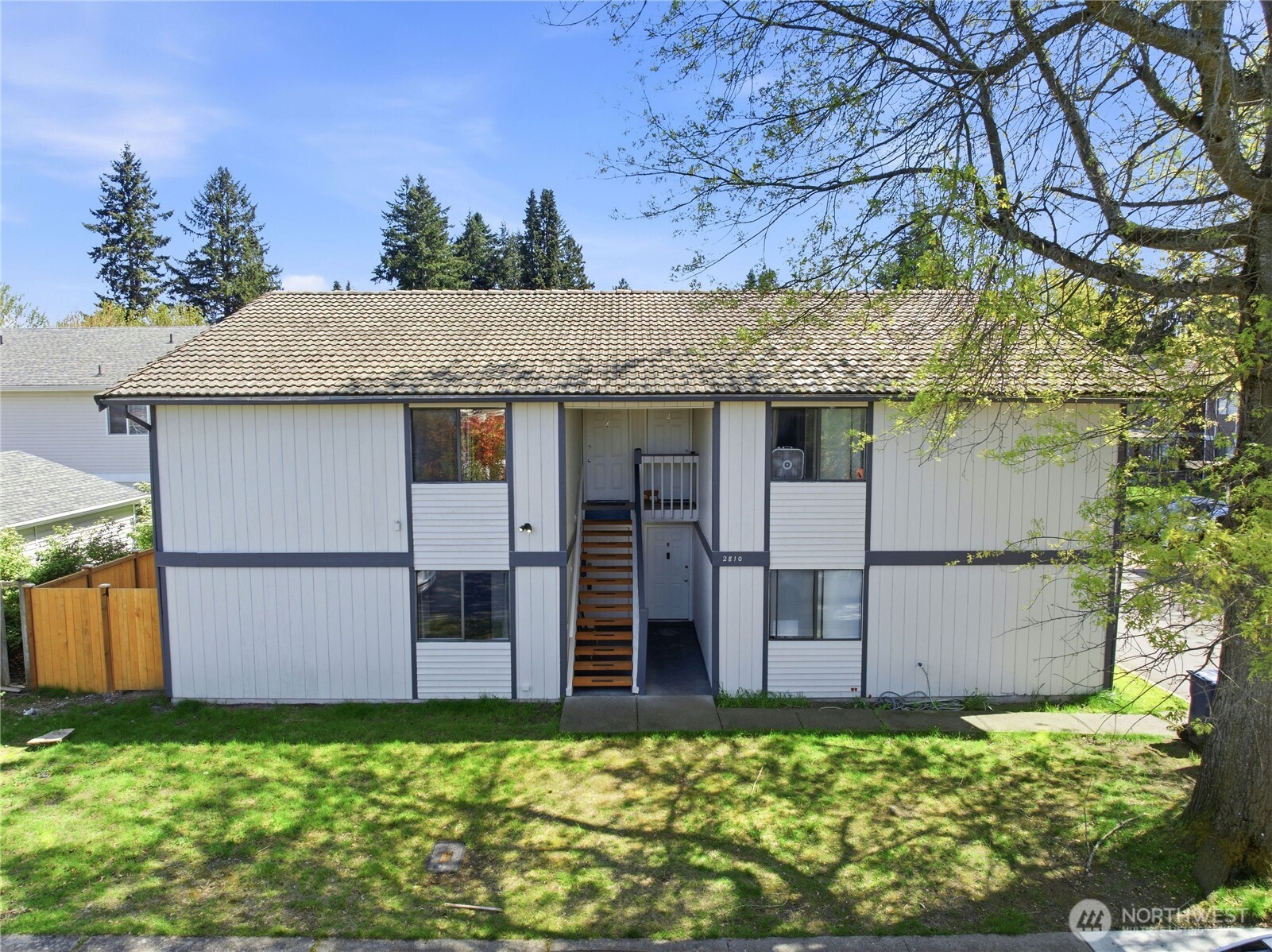 2810 D Place SE
