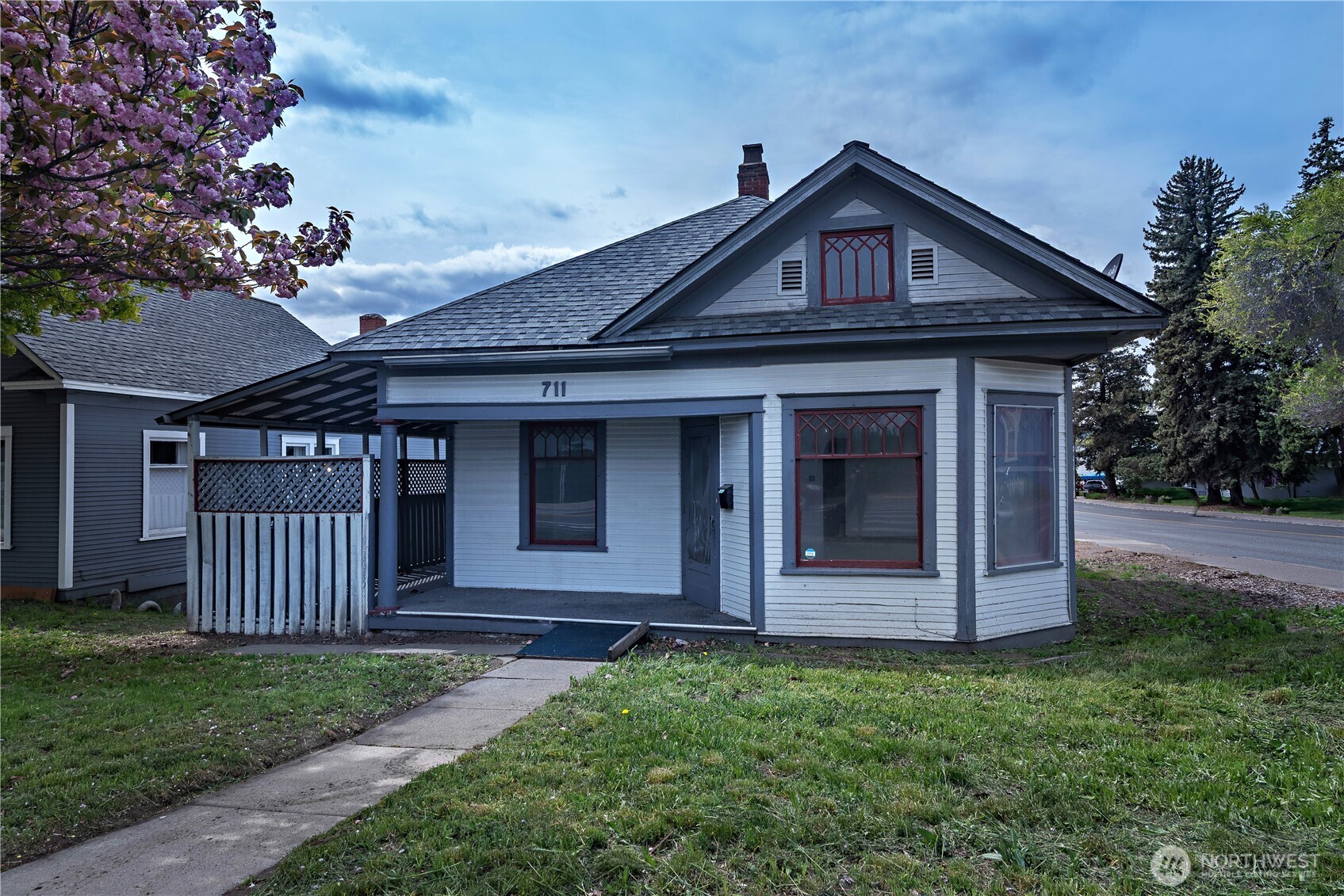 711 N Water Street