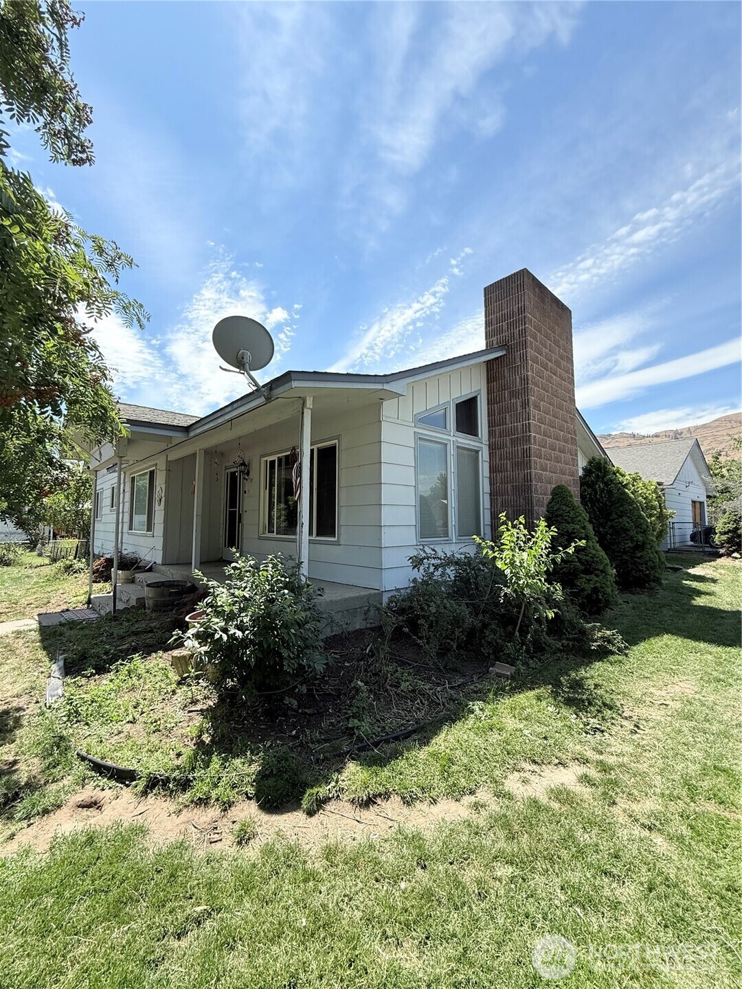 522 Golden Street