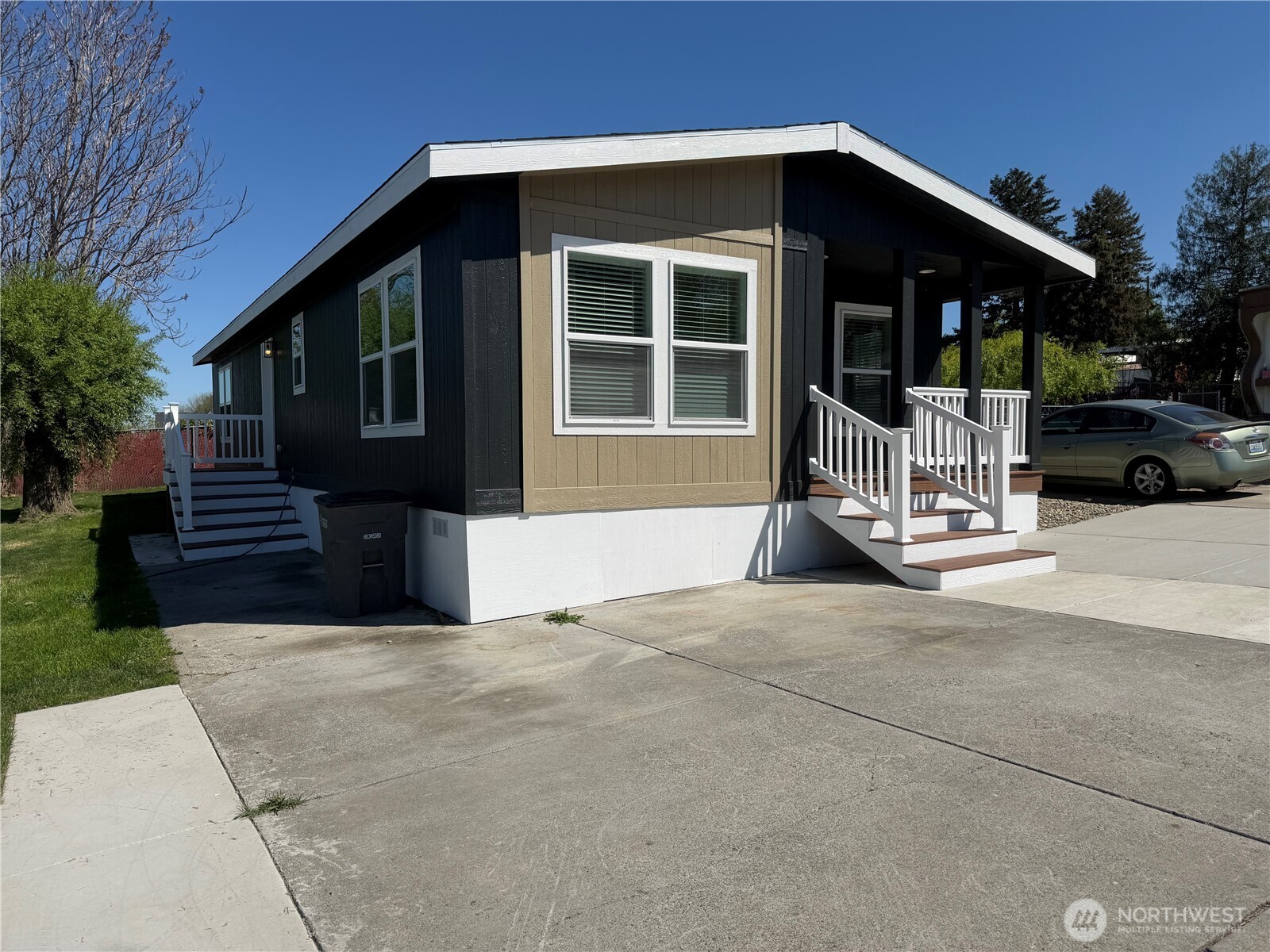 402 Maple Avenue #10
