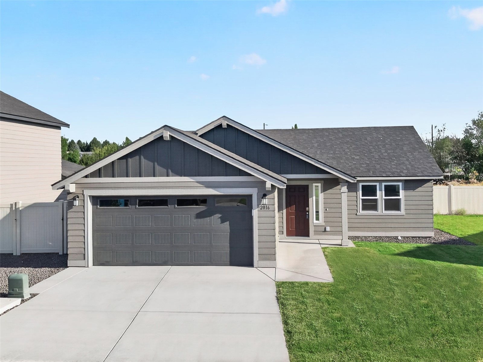 2016 N Oak Road