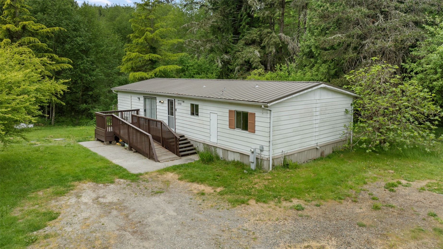 1916 Key Peninsula Highway NW