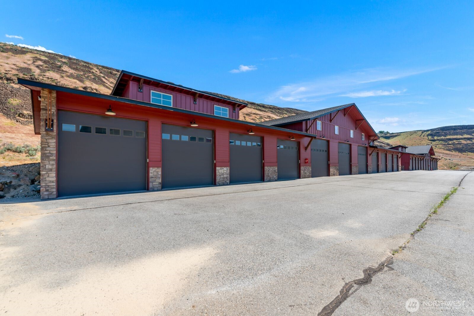9532 NW Ridgeview Drive #49